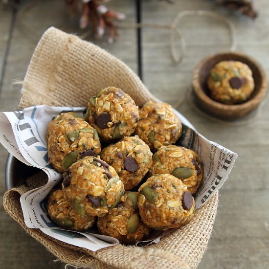 Pumpkin Spice Chocolate Chip Bites