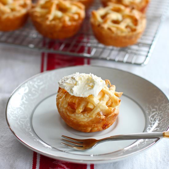 caramel apple mini pies