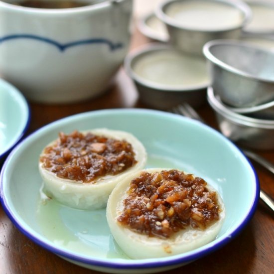 Steamed Rice Cakes