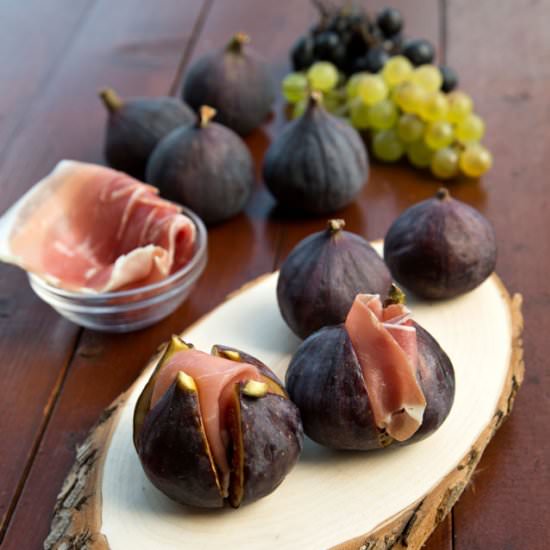 Fresh figs with prosciutto