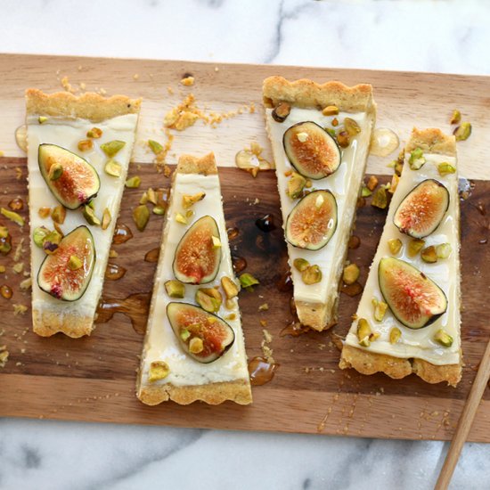 Fig Mascarpone Tart w/ Pistachios