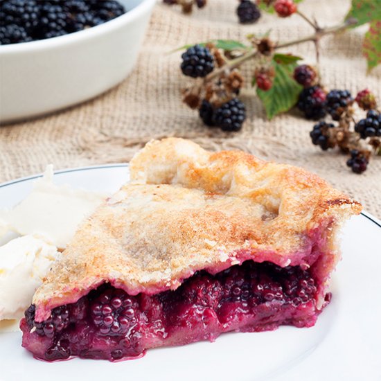 Traditional Blackberry & Apple Pie