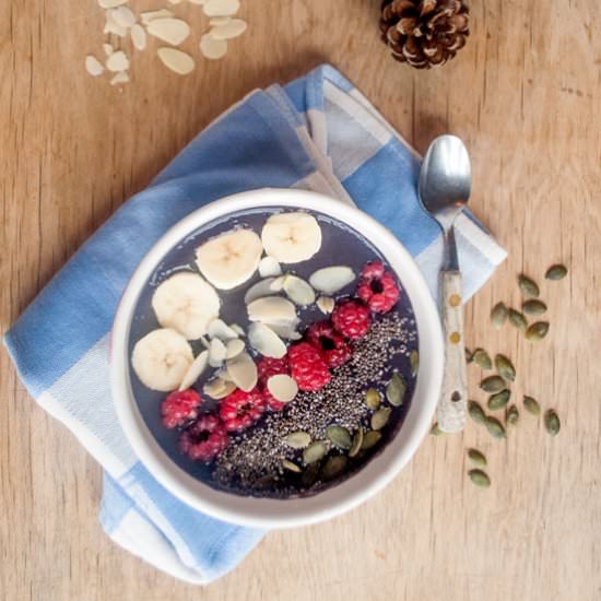 Blackberry & Banana Smoothie Bowl