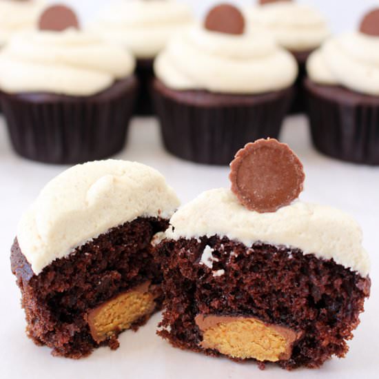 Reese’s Peanut Butter Cup Cupcakes