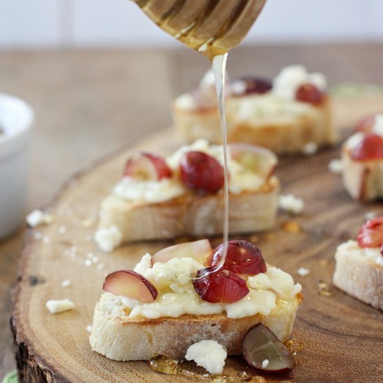 Gorgonzola and Grape Crostini