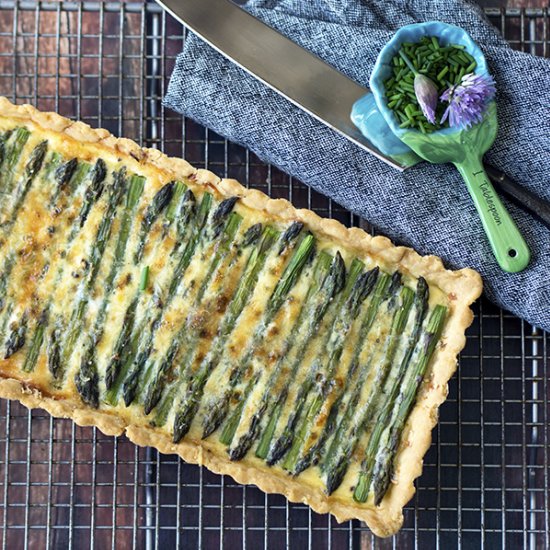 Asparagus and Pesto Tart