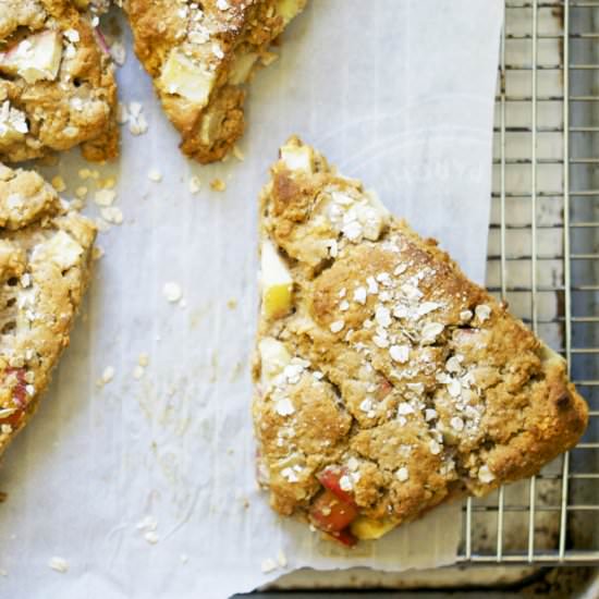 Spiced Apple Oat Scones