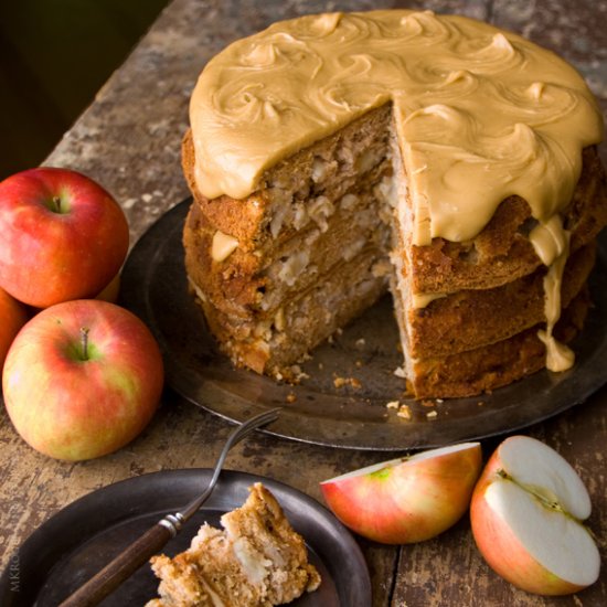 Melting-Apple Cake, Maple Frosting