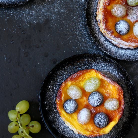 Puff Pastry with Fresh Grapes