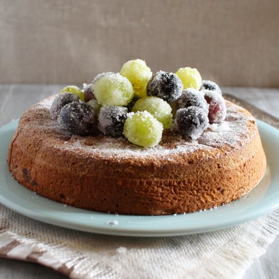 Fluffy Cake with Grapes