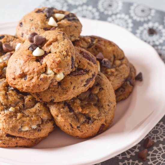 Pumpkin Triple Choc Chip Cookies