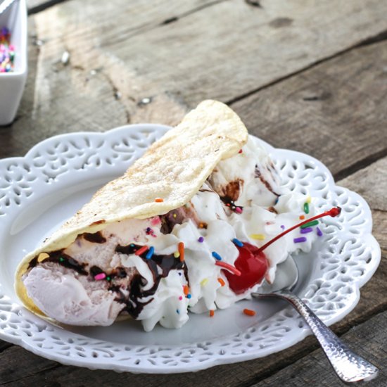 Banana Split Tacos