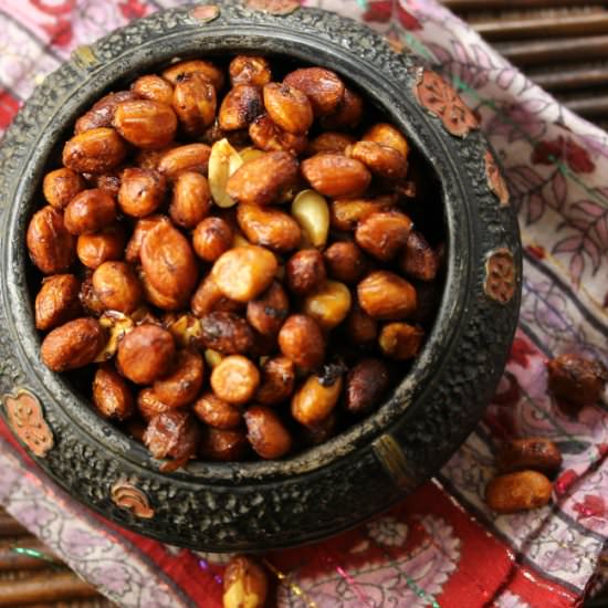 Sriracha Roasted Peanuts