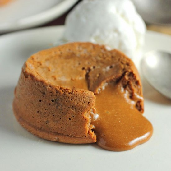 Molten Dulce de Leche Cakes