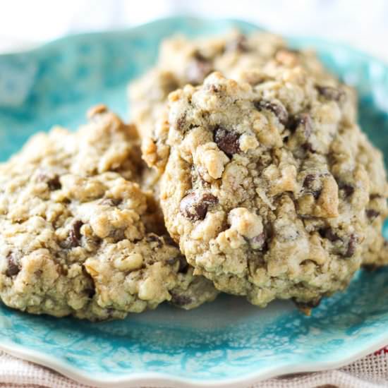 Choc. Chip Walnut Oatmeal Cookie