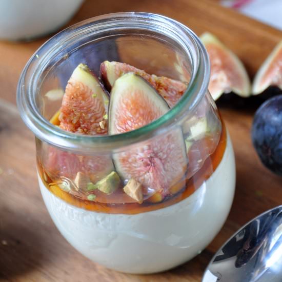 Fresh Figs, Mascarpone and Honey