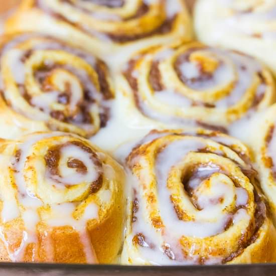 Easy Pumpkin Cinnamon Rolls