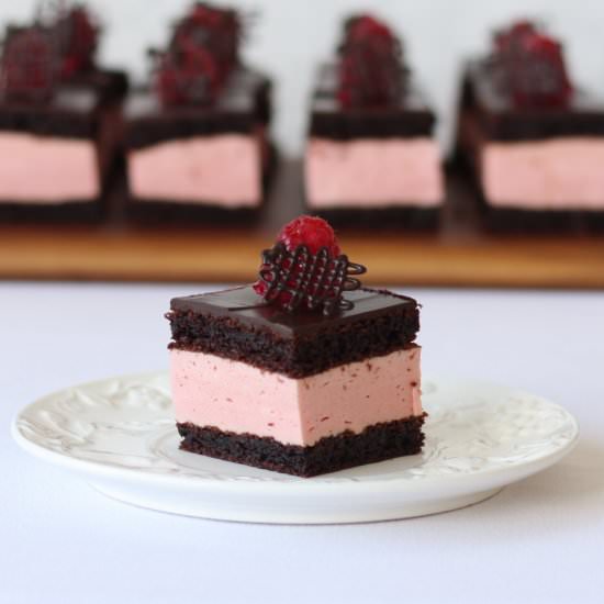 Raspberry and Chocolate Cake