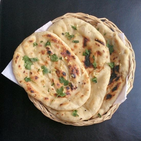 Butter Garlic Naan without Tandoor