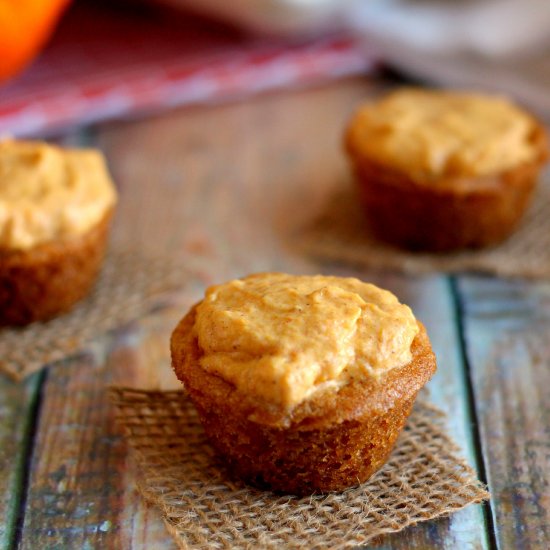 Whipped Pumpkin Cookie Cups