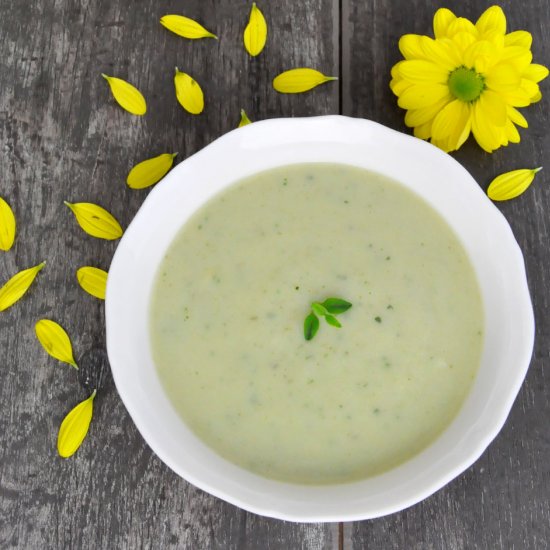 Healthy Cream of Cauliflower Soup