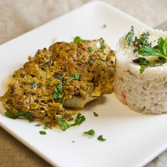 Fish in spicy yoghurt sauce