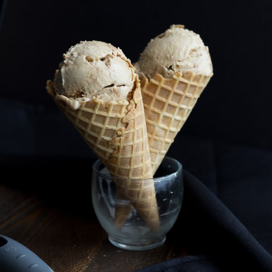 Cookie butter ice cream (vegan)