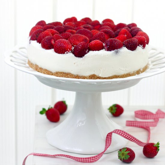 Strawberry Coconut Cheesecake