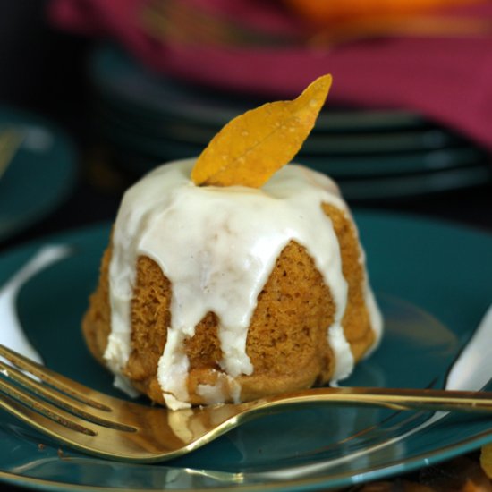 Pumpkin Cakes with Maple Rum Glaze