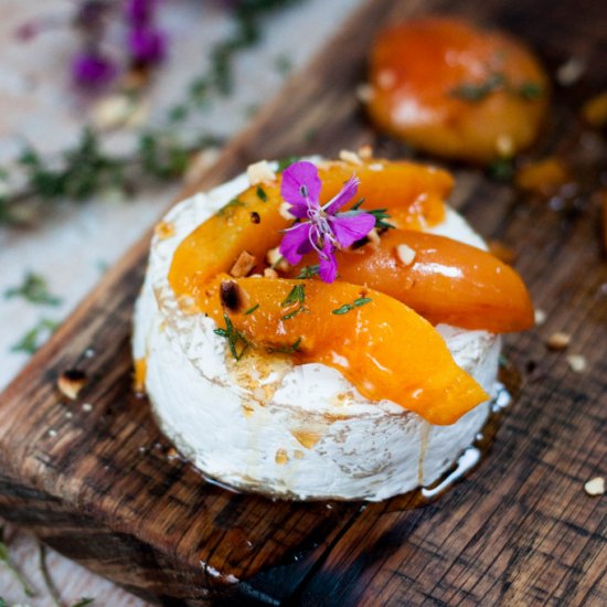 Baked cheese with fruits