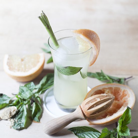 Grapefruit-Lemongrass Cocktail