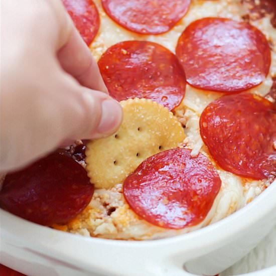 Cheesy Pizza Dip