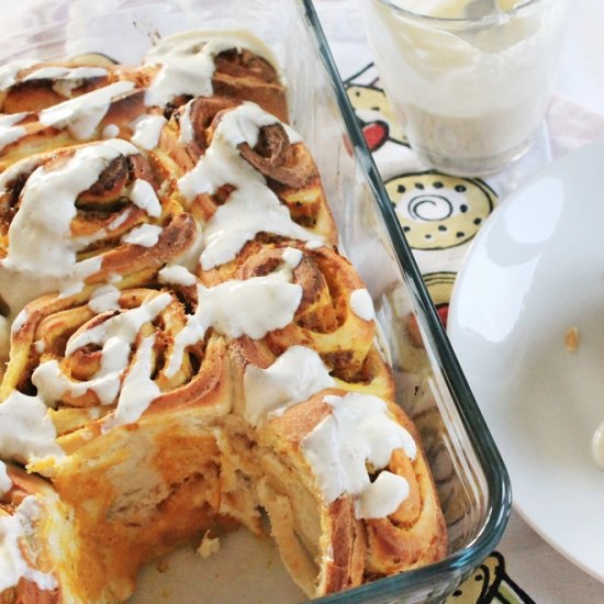 Pumpkin Rolls with Cream Cheese