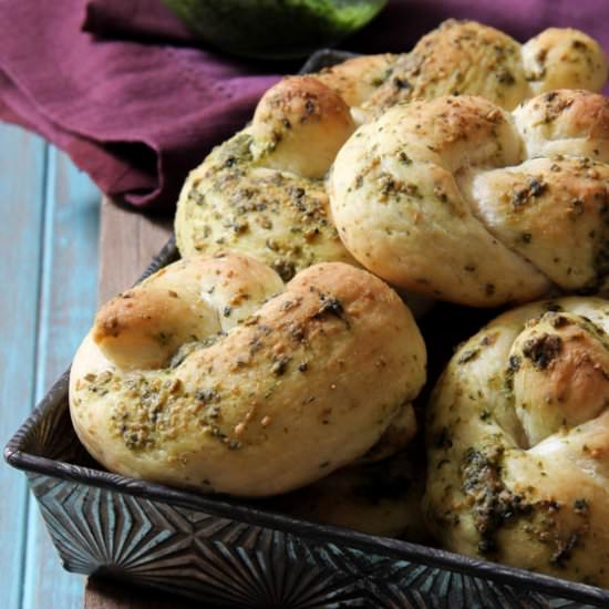 Pesto Knots