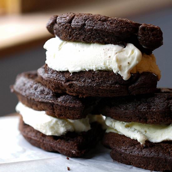 Chocolate Fudge Ice Cream Wafflich