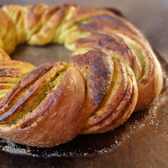 Braided Pesto Bread Wreath