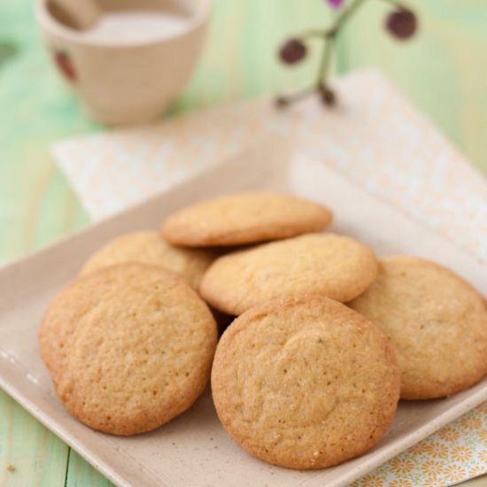 Ginger cookies with cinnamon