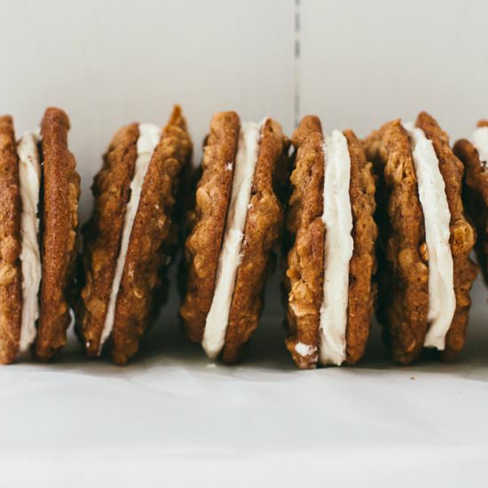 How to Make Oatmeal Cream Pies