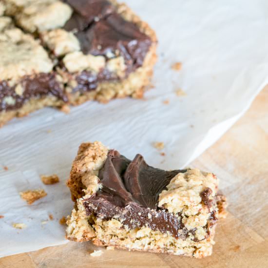 Gluten-Free Oat Fudge Bars