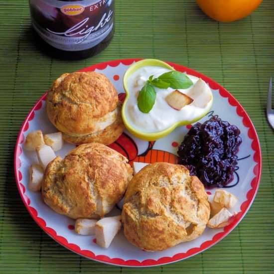 Apple Ricotta Buns