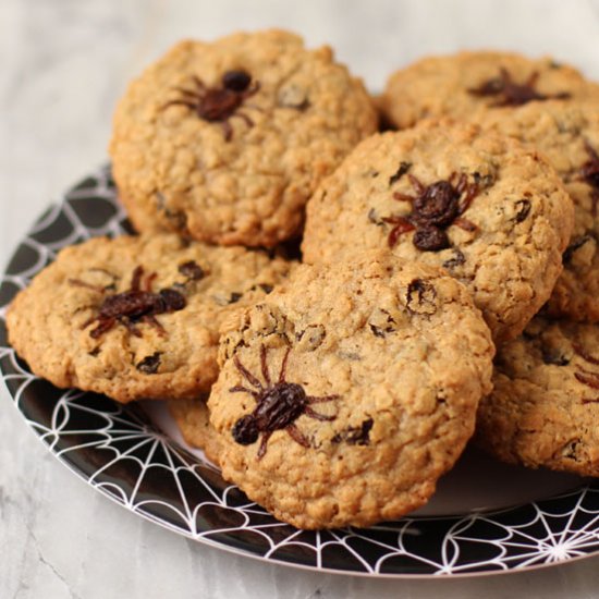 Spider Oatmeal Raisin Cookies