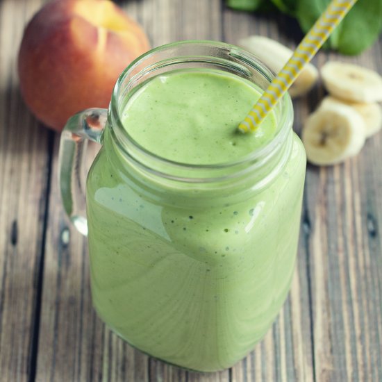 Banana and Peach Green Smoothie