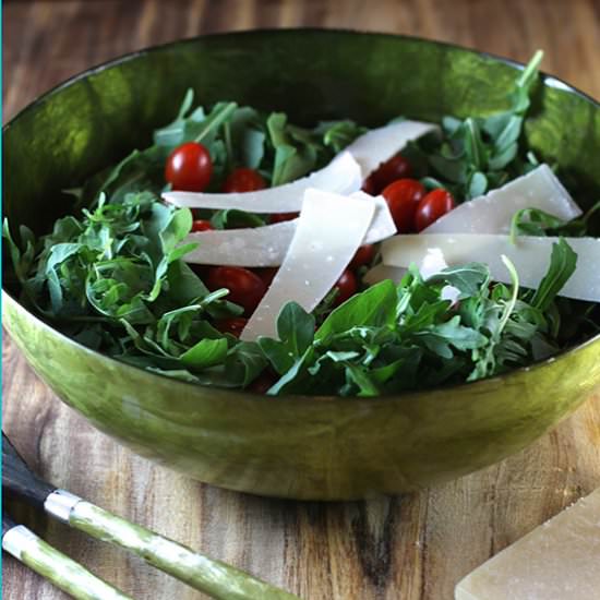 Simple arugula salad