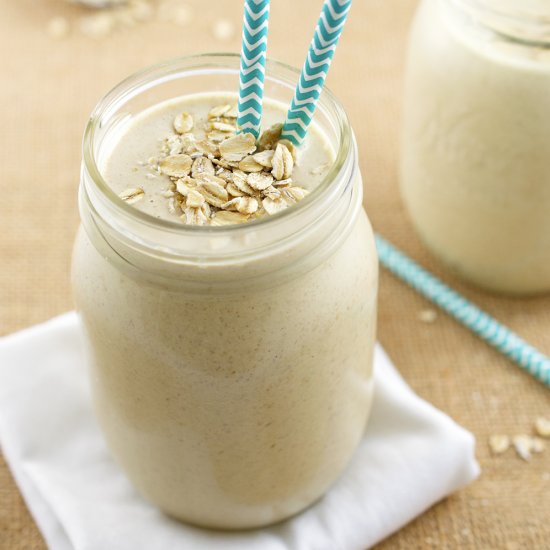 Peanut Butter Oatmeal Smoothie