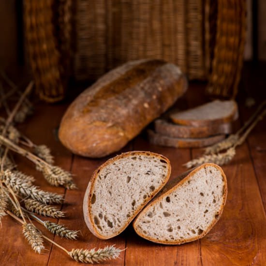 Organic spelt bread