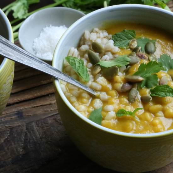 Curried Carrot & Apple Soup