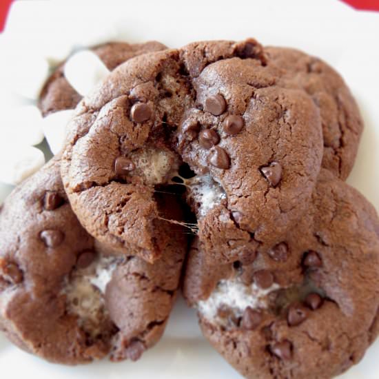 Marshmallow Stuffed Cookies