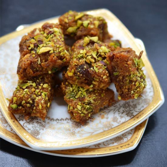 Anjeer Mawa Burfi/ Figs Khoya Burfi