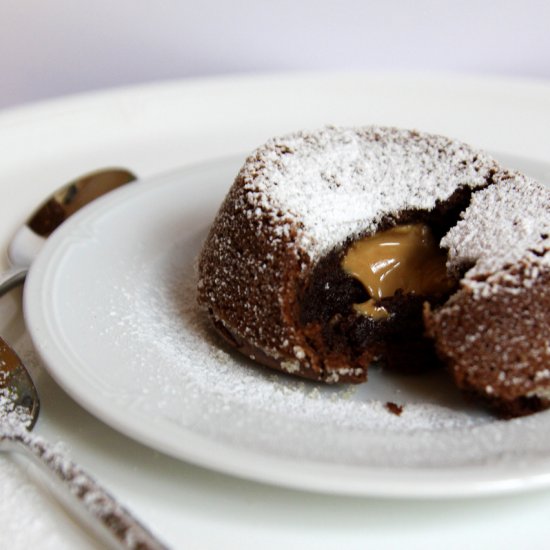 chocolate peanutbutter fondant cake