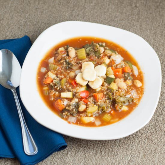 Slow Cooker Vegetable Quinoa Soup